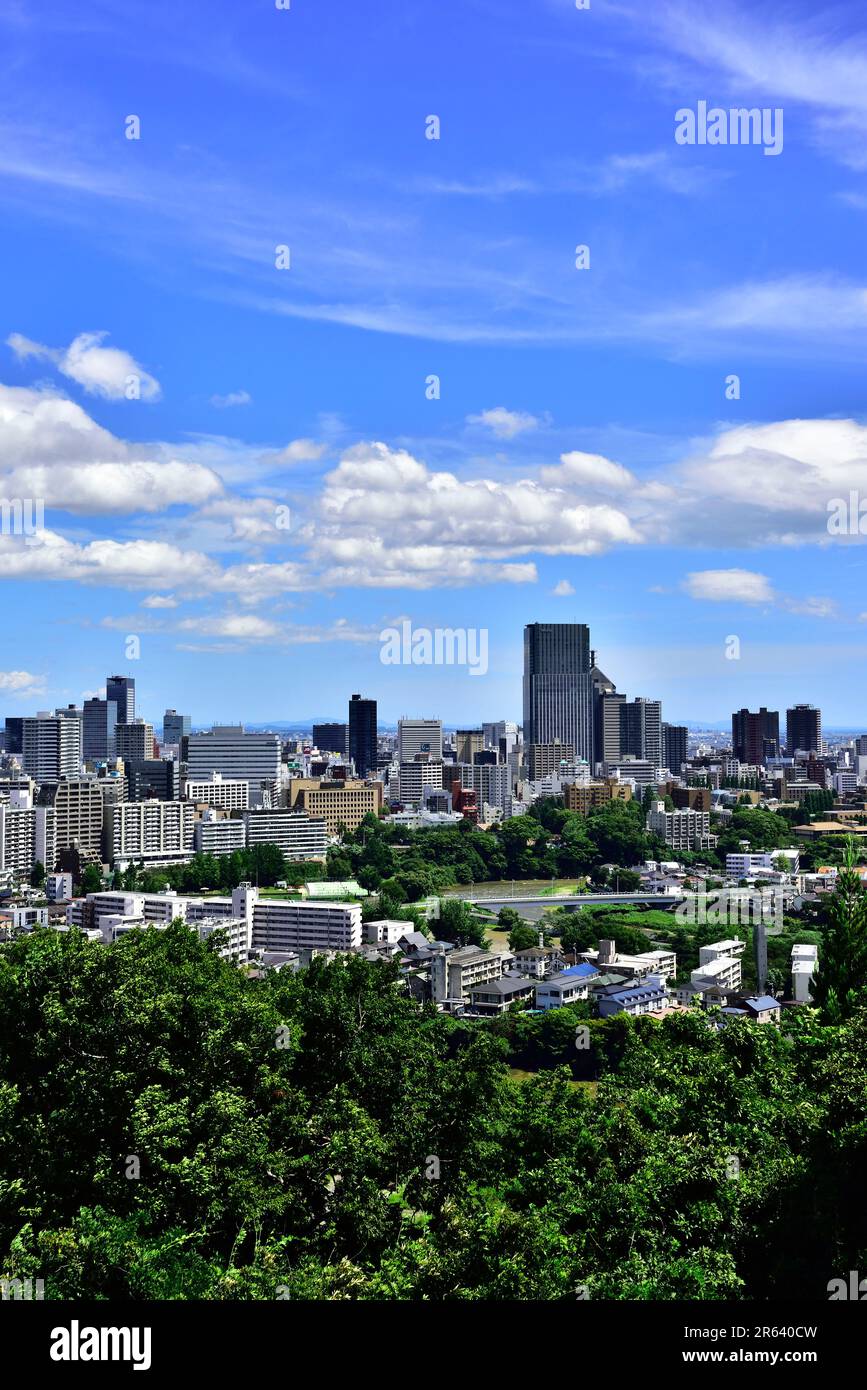 Vista della città di Sendai dalle rovine del castello di Aoba Foto Stock