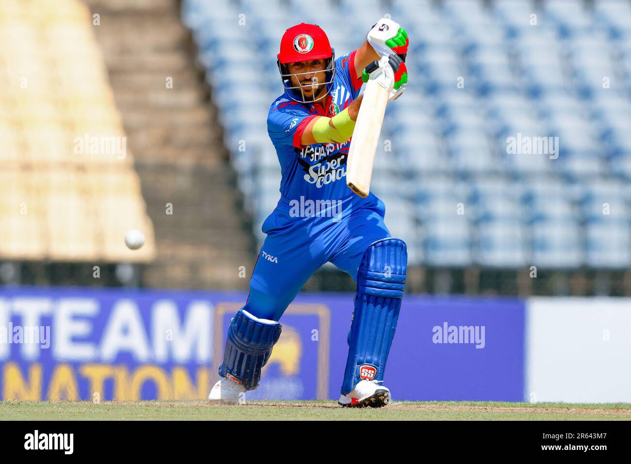 Hambantota, Sri Lanka. 07th giugno 2023. Il Rahmat Shah dell'Afghanistan gioca un colpo durante la partita di cricket ODI del 3rd tra Sri Lanka e Afghanistan allo stadio internazionale di cricket Mahinda Rajapaksa di Hambantota il 07th giugno 2023. Viraj Kothalwala/Alamy Live News Foto Stock