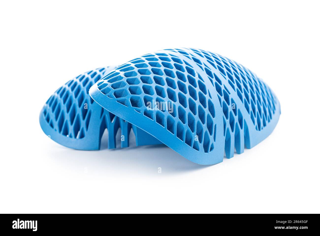 Protezioni blu per moto. Protezioni per gomito isolate su sfondo bianco. Foto Stock