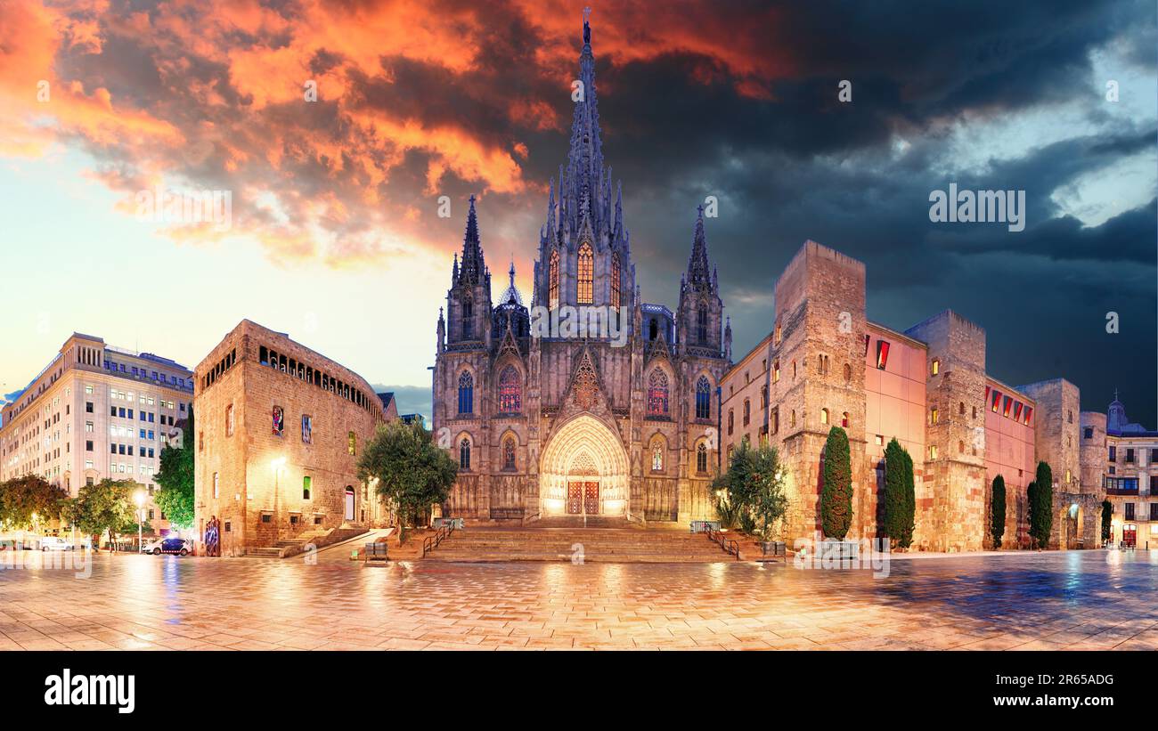 Cathedril de Barcelona, Plaza Nova Foto Stock