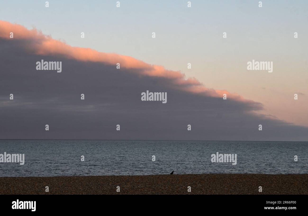 tramonto sulla spiaggia di aldeburgh, suffolk Foto Stock
