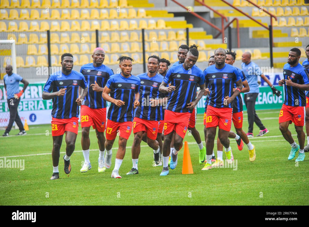 La Nigeria Professional Football League (NPFL) - partita della Super League tra Lobi Stars e Enyimba alla Mobolaji Bank, Anthony Stadium. Lagos, Nigeria. Foto Stock
