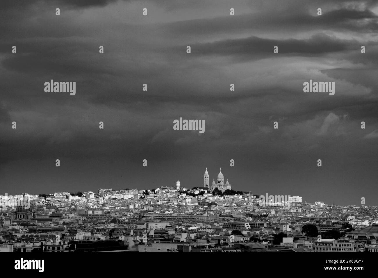 Parigi, vista monocromatica dalla Torre Eiffel al Sacro cuore Foto Stock