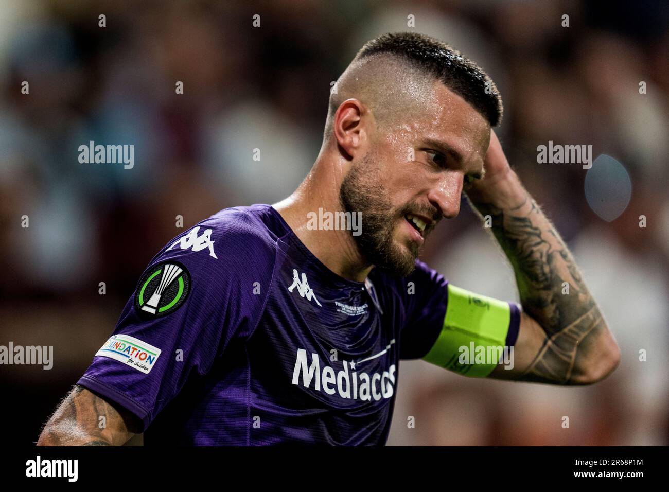 Praga, Repubblica Ceca. 07th giugno, 2023. Cristiano Biraghi (3) di Fiorentina visto durante la finale della UEFA Europa Conference League tra Fiorentina e West Ham Uniti all'Eden Arena di Praga. Credit: Gonzales Photo/Alamy Live News Foto Stock