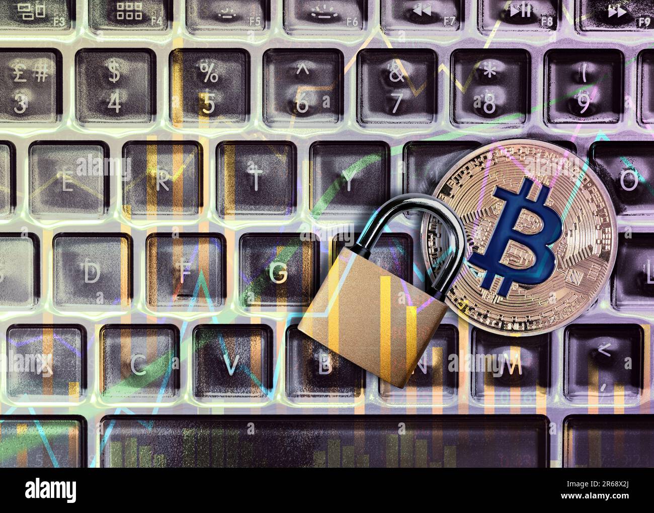 Sicurezza in valuta digitale. Bitcoin e lucchetto su laptop, primo piano. Grafici e grafici Foto Stock