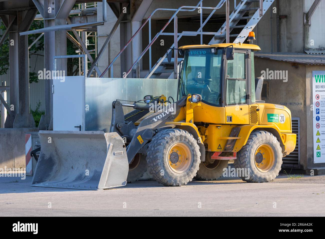 Pala gommata VOLVO, veicolo per cantiere, Baden-Wuerttemberg, Germania Foto Stock