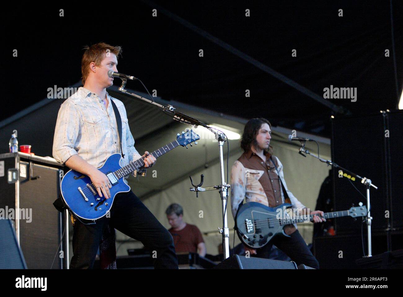 Queens of the Stone Age si esibisce in concerto dal vivo nell'ambito del Sydney V Festival di Richard Branson, che si terrà a Sydney, Australia, il 29 marzo 2008. Foto Stock