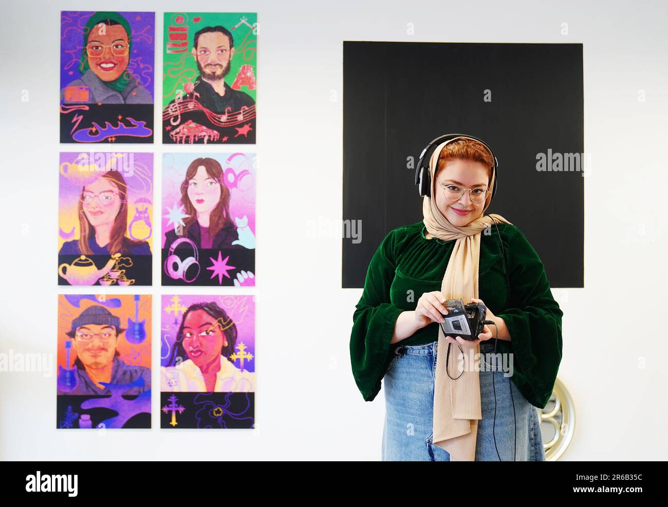 Sheema Gohar, laureato in illustrazioni BA, con il suo lavoro 'dolore e gioia' al National College of Art and Design di Dublino, mentre ha lanciato la sua vetrina di laurea 2023 NCAD Works'. La vetrina è un programma settimanale di mostre create e curate da studenti laureati, aperti al pubblico e gratuiti. Data immagine: Giovedì 8 giugno 2023. Foto Stock