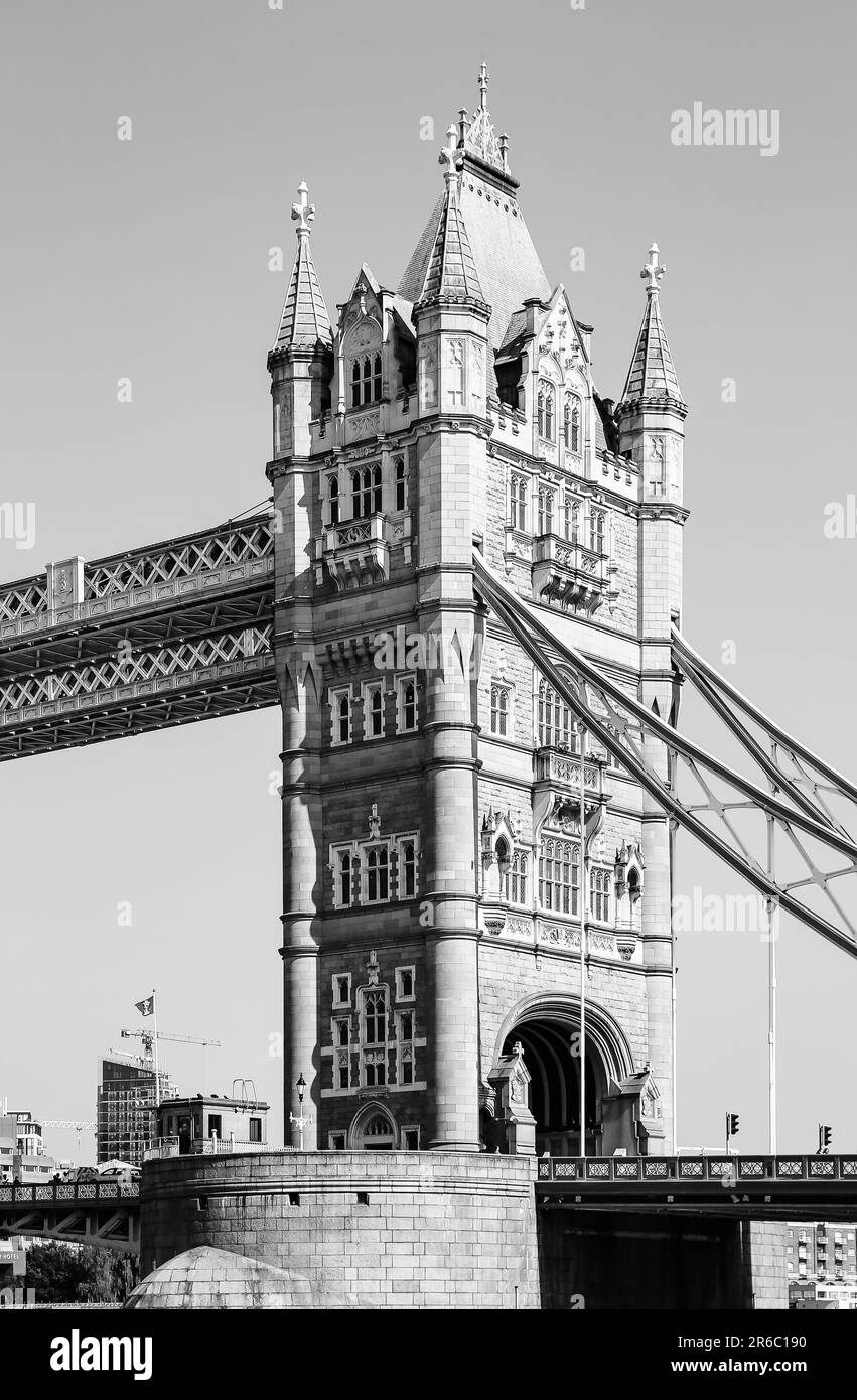 Stampa fotografica in bianco e nero di Tower Bridge a Londra, Inghilterra, Regno Unito Foto Stock