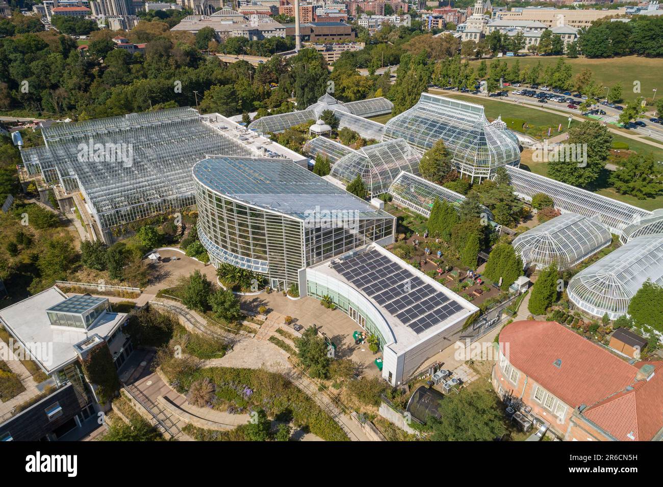 Phipps Conservatory and Botanical Gardens a Pittsburgh, Pennsylvania. Il centro di orticoltura di Schenley Park è caratterizzato da giardini botanici e da un vetro d'acciaio Foto Stock