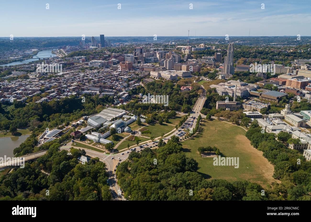 Phipps Conservatory and Botanical Gardens a Pittsburgh, Pennsylvania. Il centro di orticoltura di Schenley Park è caratterizzato da giardini botanici e da un vetro d'acciaio Foto Stock
