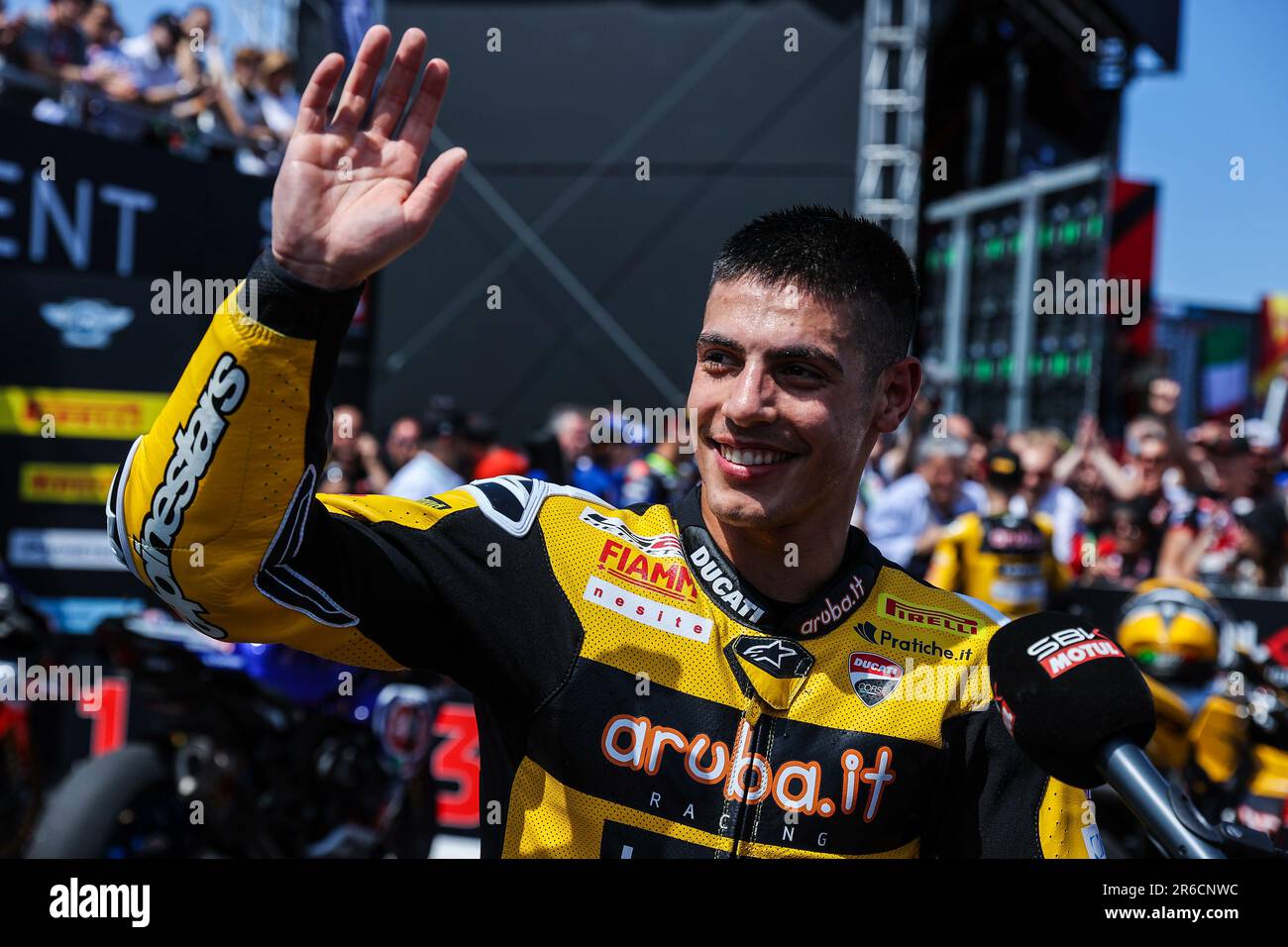 Misano Adriatico, Italia. 03rd giugno, 2023. Michael Ruben Rinaldi del Aruba.it Racing - Ducati con la Ducati Panigale V4R festeggia durante il Campionato Mondiale FIM SBK Superbike Pirelli Emilia-Romagna Round sul circuito Mondiale di Misano. (Foto di Fabrizio Carabelli/SOPA Images/Sipa USA) Credit: Sipa USA/Alamy Live News Foto Stock