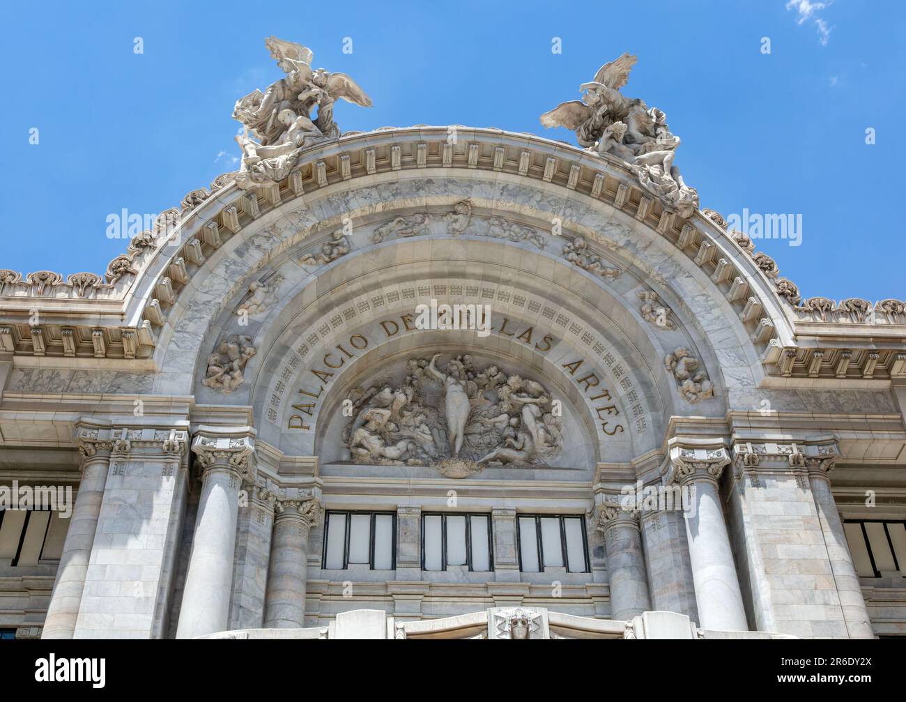'La Armonía', Harmony, 1910 di Leonardo bistolfi scultura in marmo Palacio de Bellas Artes, Palazzo delle Belle Arti Città del Messico, Messico Foto Stock