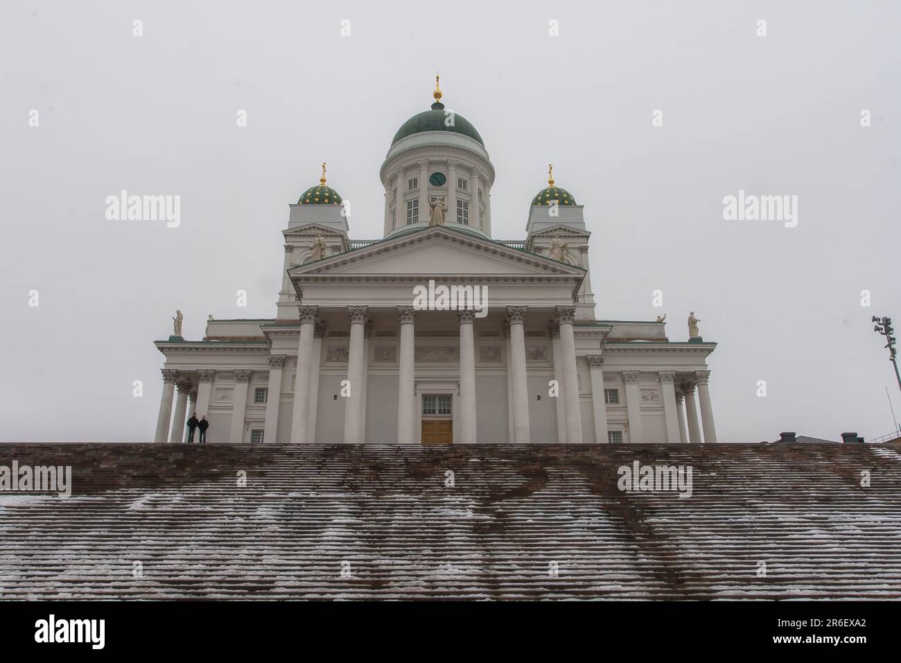 Cattedrale di Helsinki in una nuvolosa mattinata d'inverno. meraviglia in stile neoclassico di 170 anni. Foto Stock