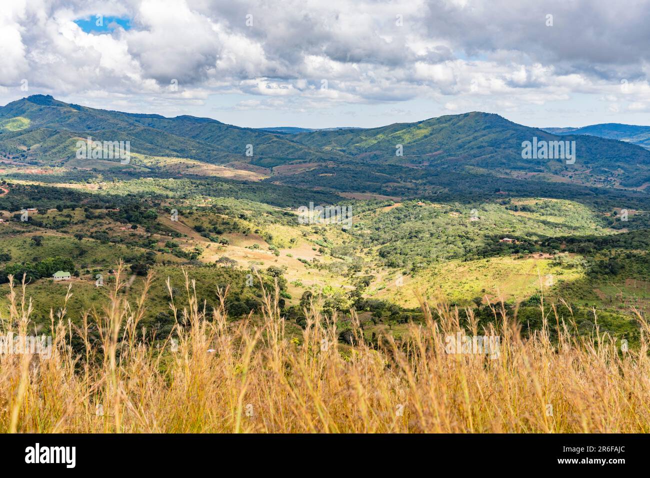 Ambiente intorno a Bula, Nkhata Bay District, Malawi, che mostra il bacino idrografico Foto Stock
