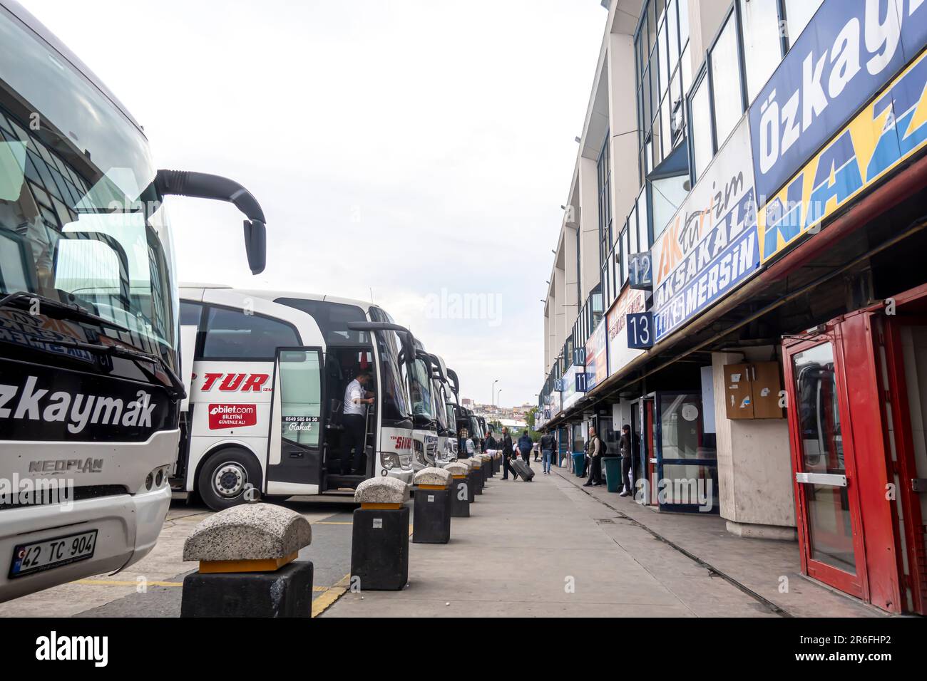 Esenler stazione degli autobus Istanbul Turchia Foto Stock