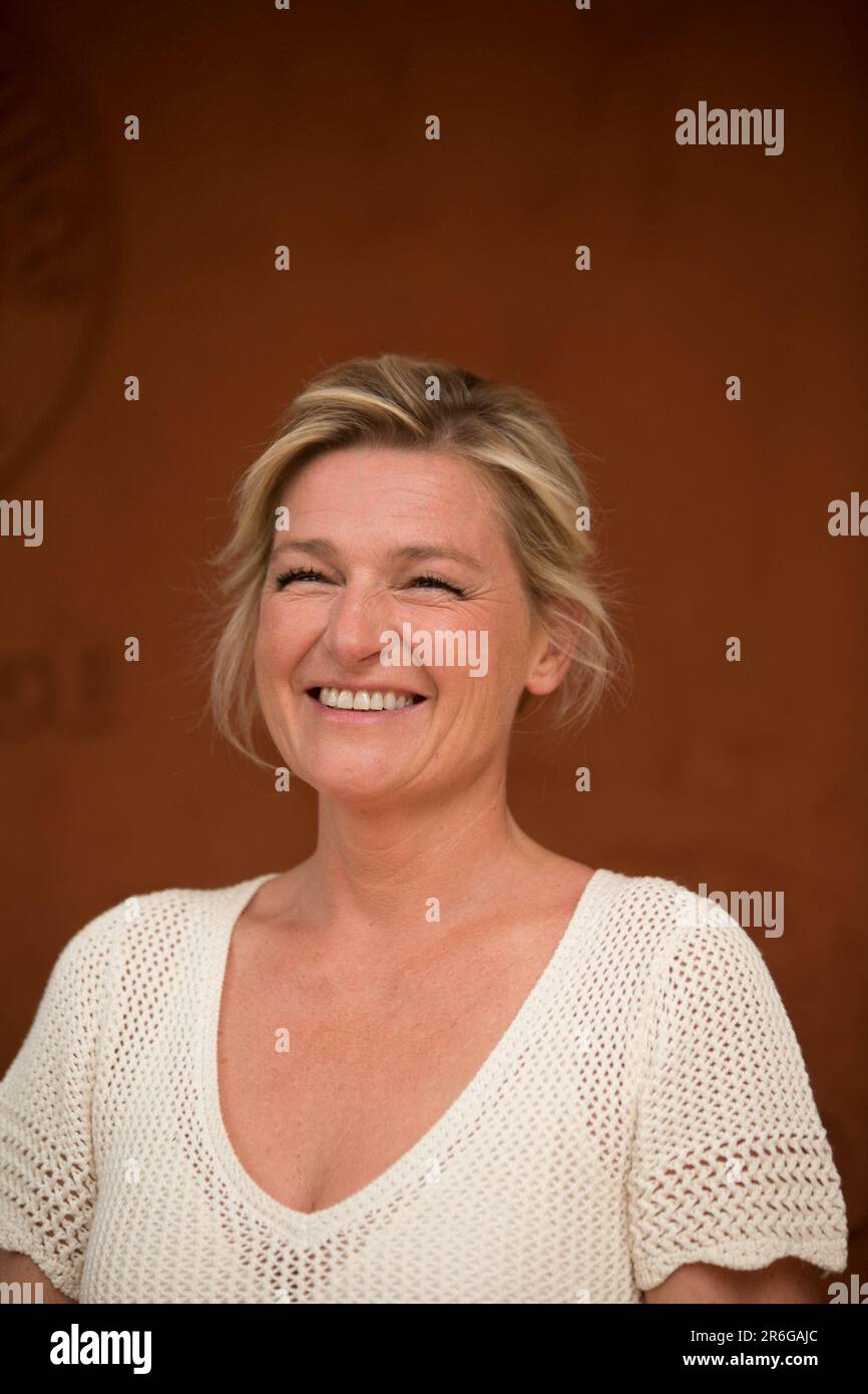Parigi, Francia. 09th giugno, 2023. Anne-Elisabeth Lemoine negli stand del French Open Roland Garros 2023 del 09 giugno 2023 a Parigi, Francia. Foto di Nasser Berzane/ABACAPRESS.COM Credit: Abaca Press/Alamy Live News Foto Stock