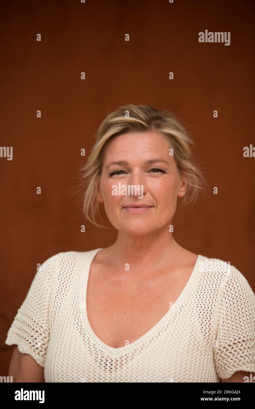 Parigi, Francia. 09th giugno, 2023. Anne-Elisabeth Lemoine negli stand del French Open Roland Garros 2023 del 09 giugno 2023 a Parigi, Francia. Foto di Nasser Berzane/ABACAPRESS.COM Credit: Abaca Press/Alamy Live News Foto Stock