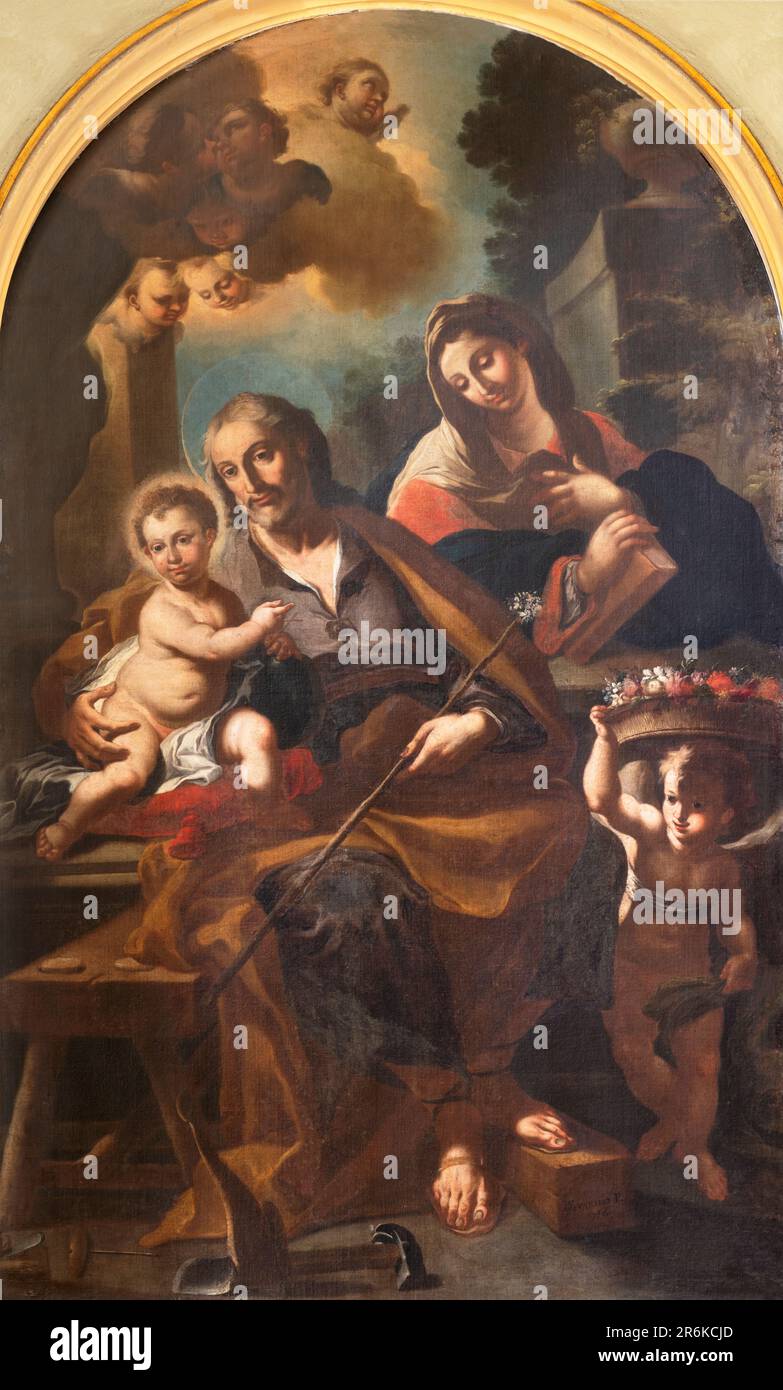 NAPOLI, ITALIA - 22 APRILE 2023: Il dipinto della Sacra Famiglia nella chiesa Basilica dell'Incoronata Madre del buon Consiglio di Domenico Guarino Foto Stock