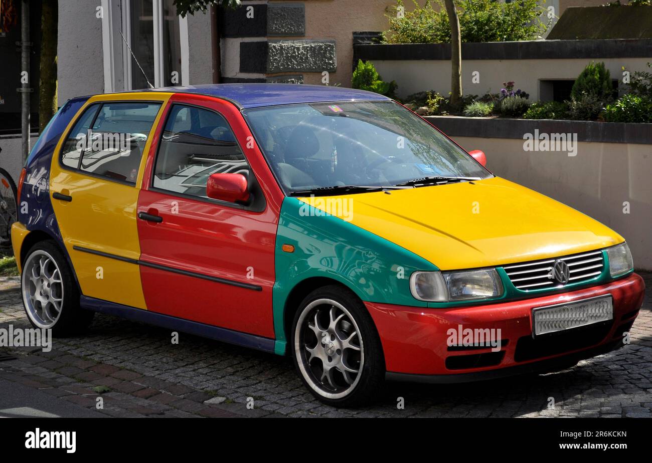 Vettura a quattro colori, VW Polo Harlequin Foto stock - Alamy
