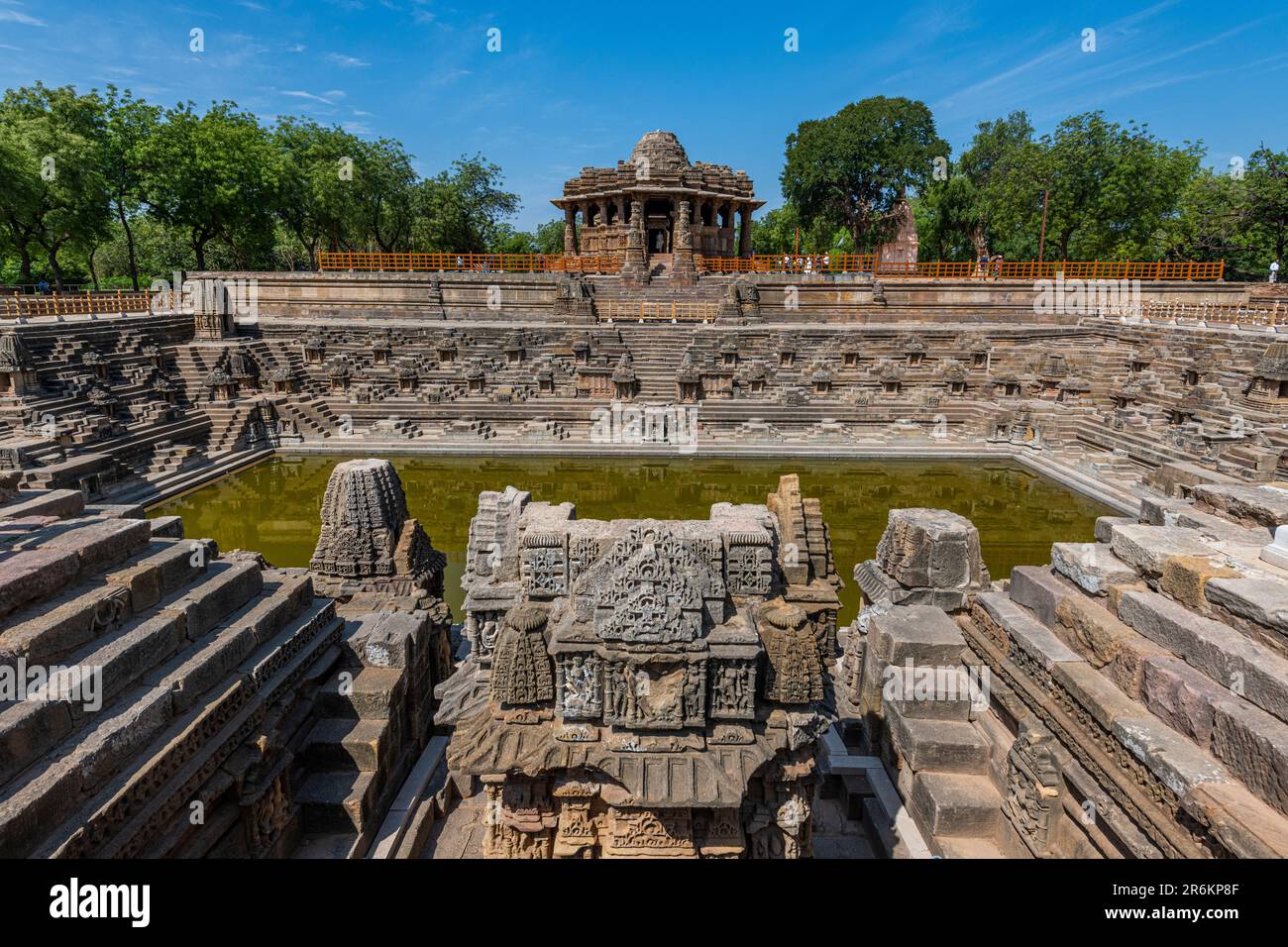 tempio-del-sole-gujarat-immagini-e-fotografie-stock-ad-alta-risoluzione