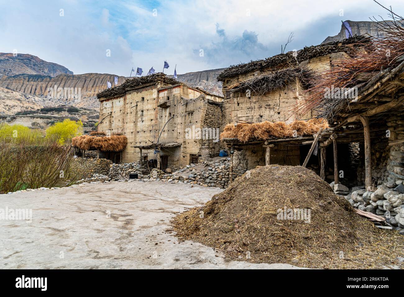 Remoto villaggio di Tetang, Regno di Mustang, Himalaya, Nepal, Asia Foto Stock