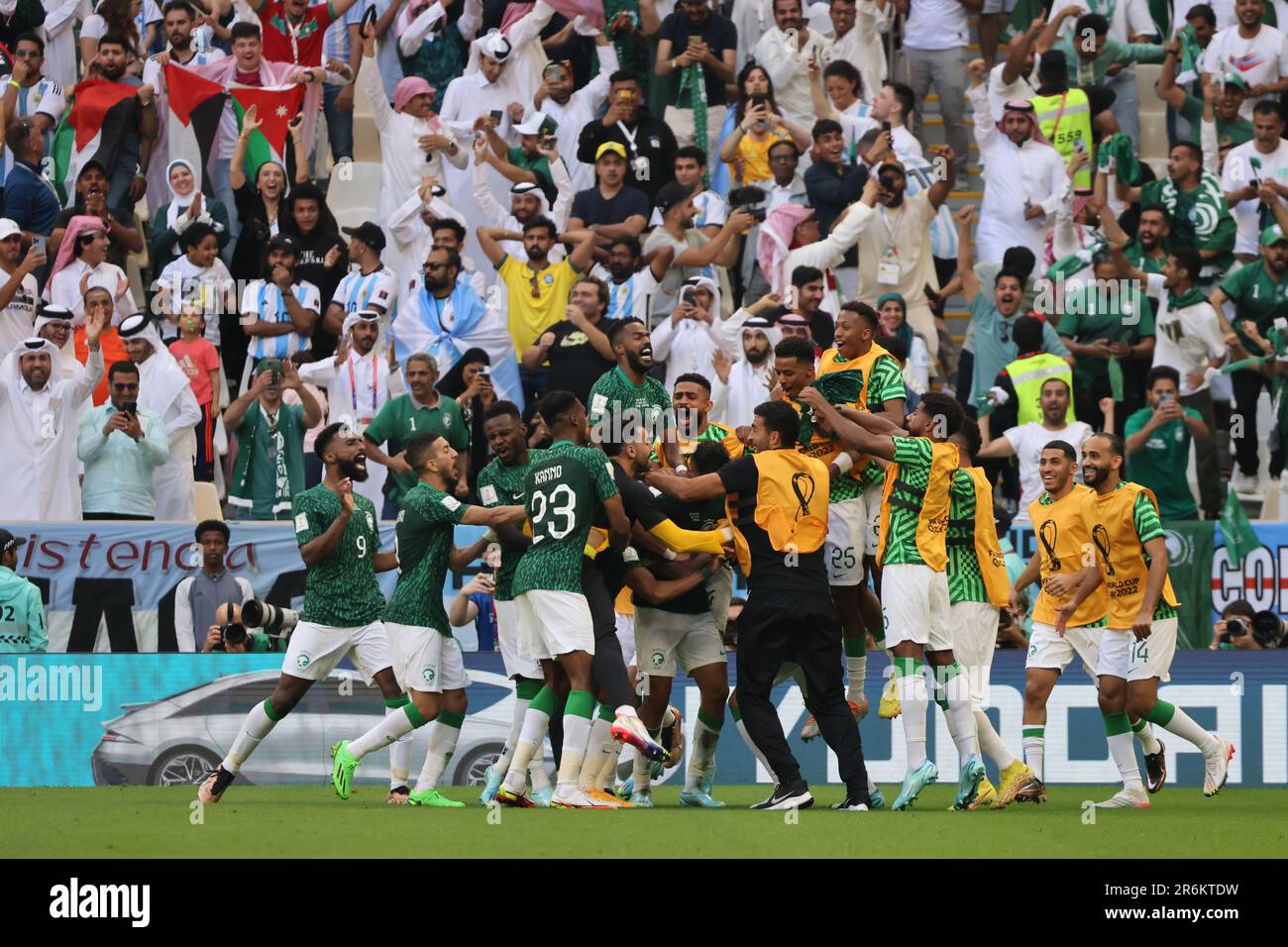 Lusail, Qatar, 22 novembre 2022. Arabia Saudita celebra il secondo obiettivo della sua squadra per ottenere il punteggio durante la partita tra Argentina National Team v Foto Stock