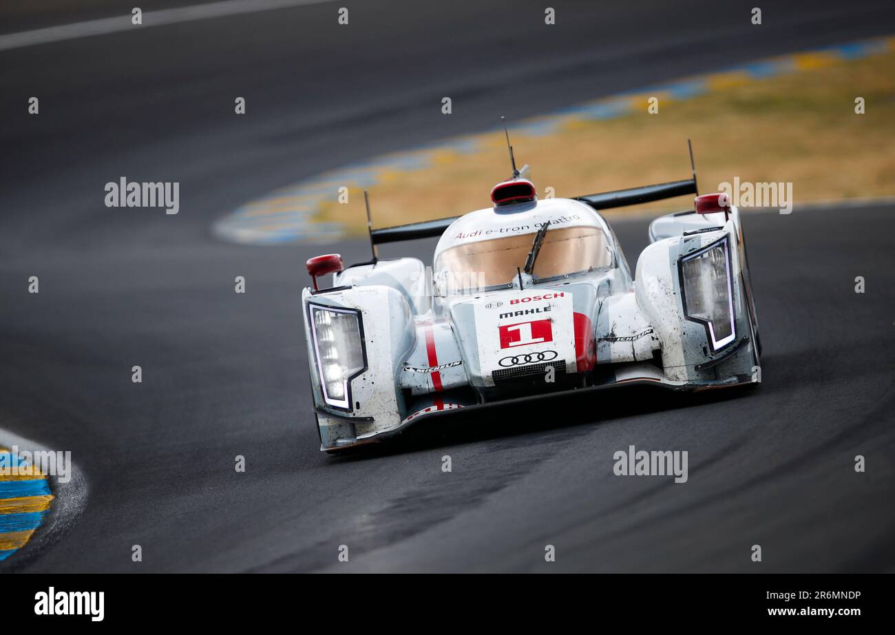 Le Mans, Francia. 10th giugno, 2023. Audi R18 e-tron quattro driver di André Lotterer, Benoît Tréluyer e Marcel Fassler, vincitore di le Mans 2012 durante la parata precedente alla 24 ore di le Mans 2023 sul circuito des 24 Heures du Mans dal 10 al 11 giugno 2023 a le Mans, Francia - Foto Joao Filipe/DPPI Credit: DPPI Media/Alamy Live News Foto Stock