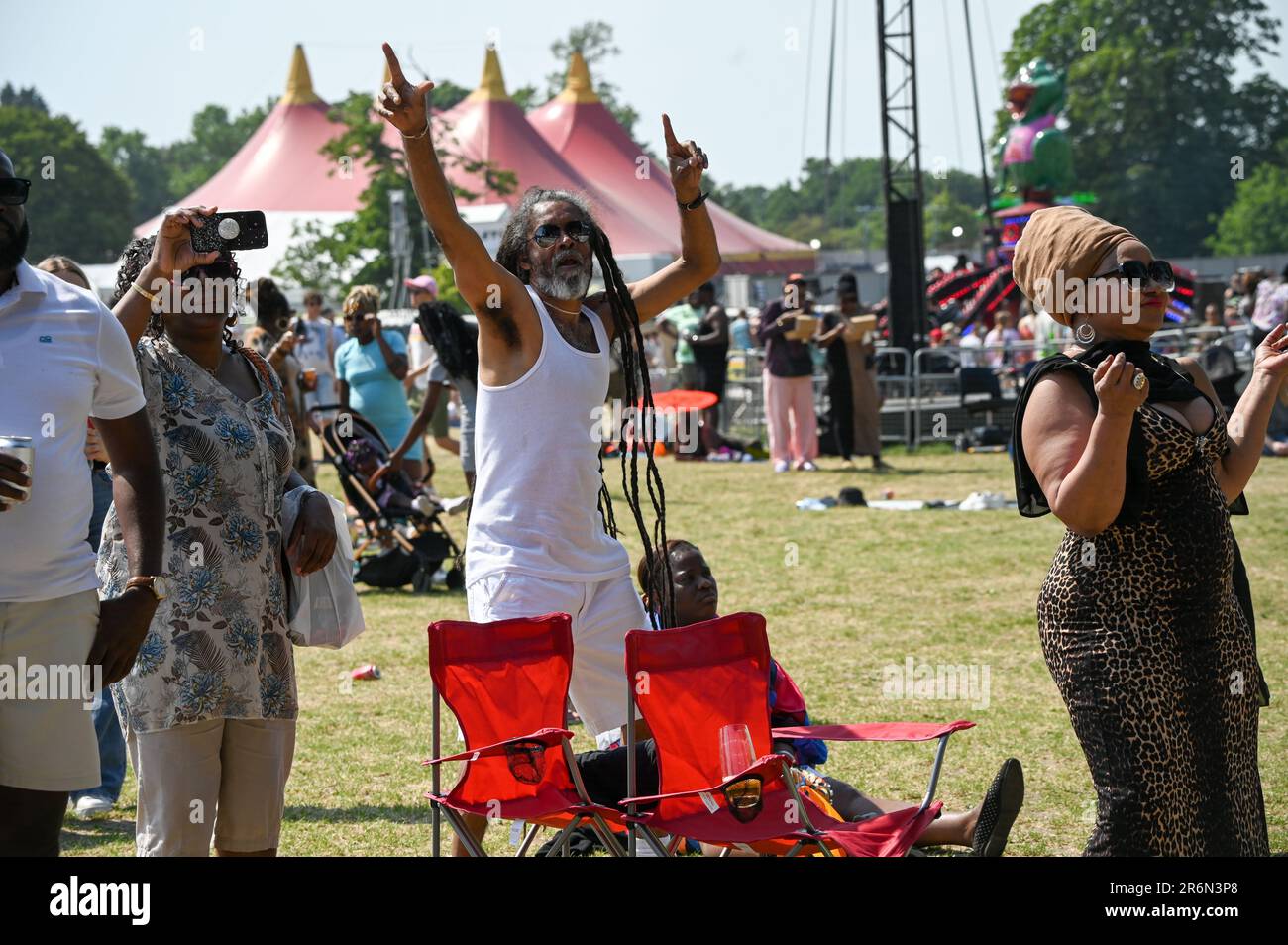 Migliaia di partecipanti al Lambeth Country Show 2023 in una calda giornata estiva al Brockwell Park, Londra, Regno Unito. Credit: Vedi li/Picture Capital/Alamy Live News Foto Stock