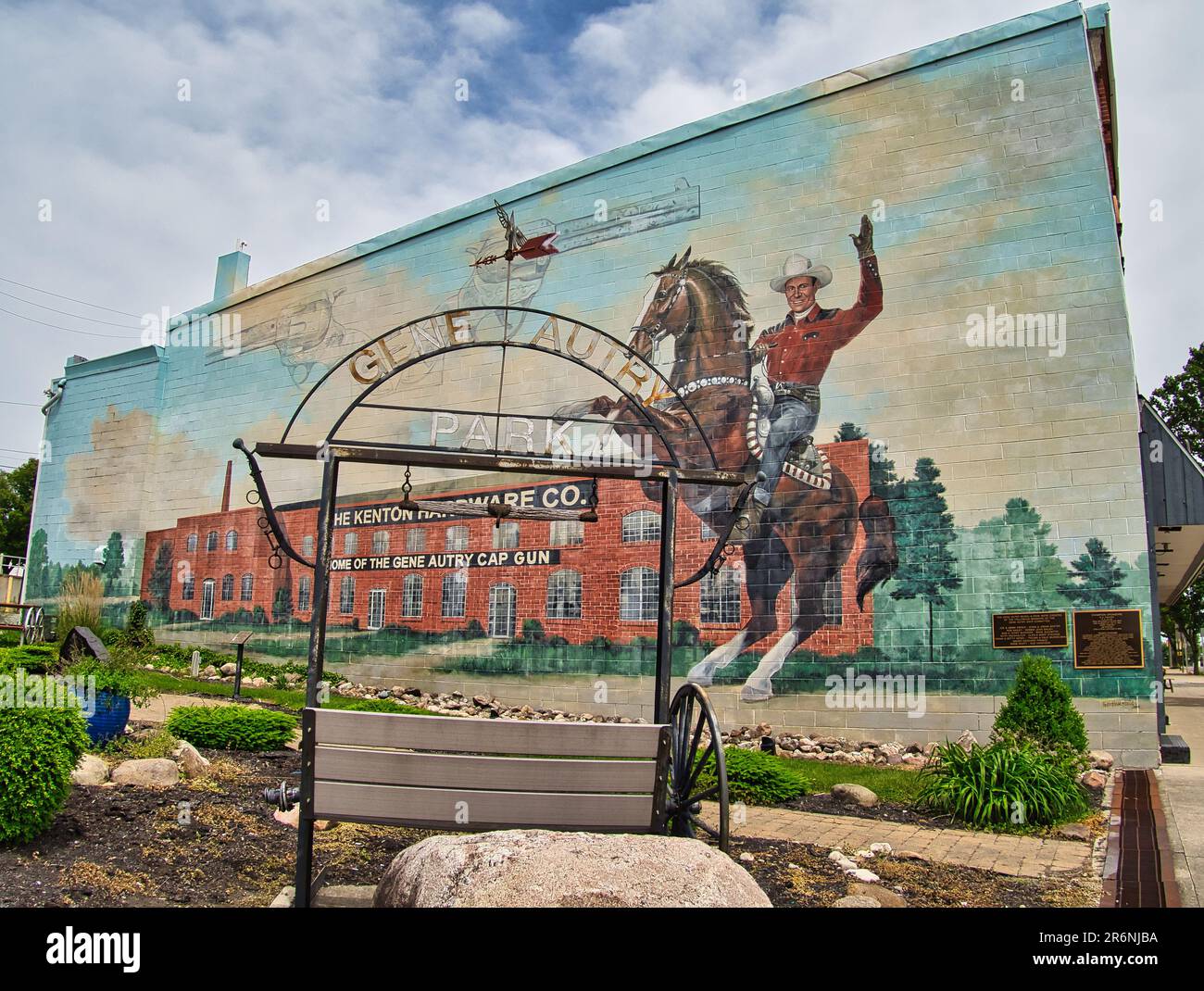 Il Gene Autry Park è stato creato per commemorare una visita di Gene Autry negli anni '1930 Kenton produsse pistole giocattolo approvate da Gene Autry. Foto Stock