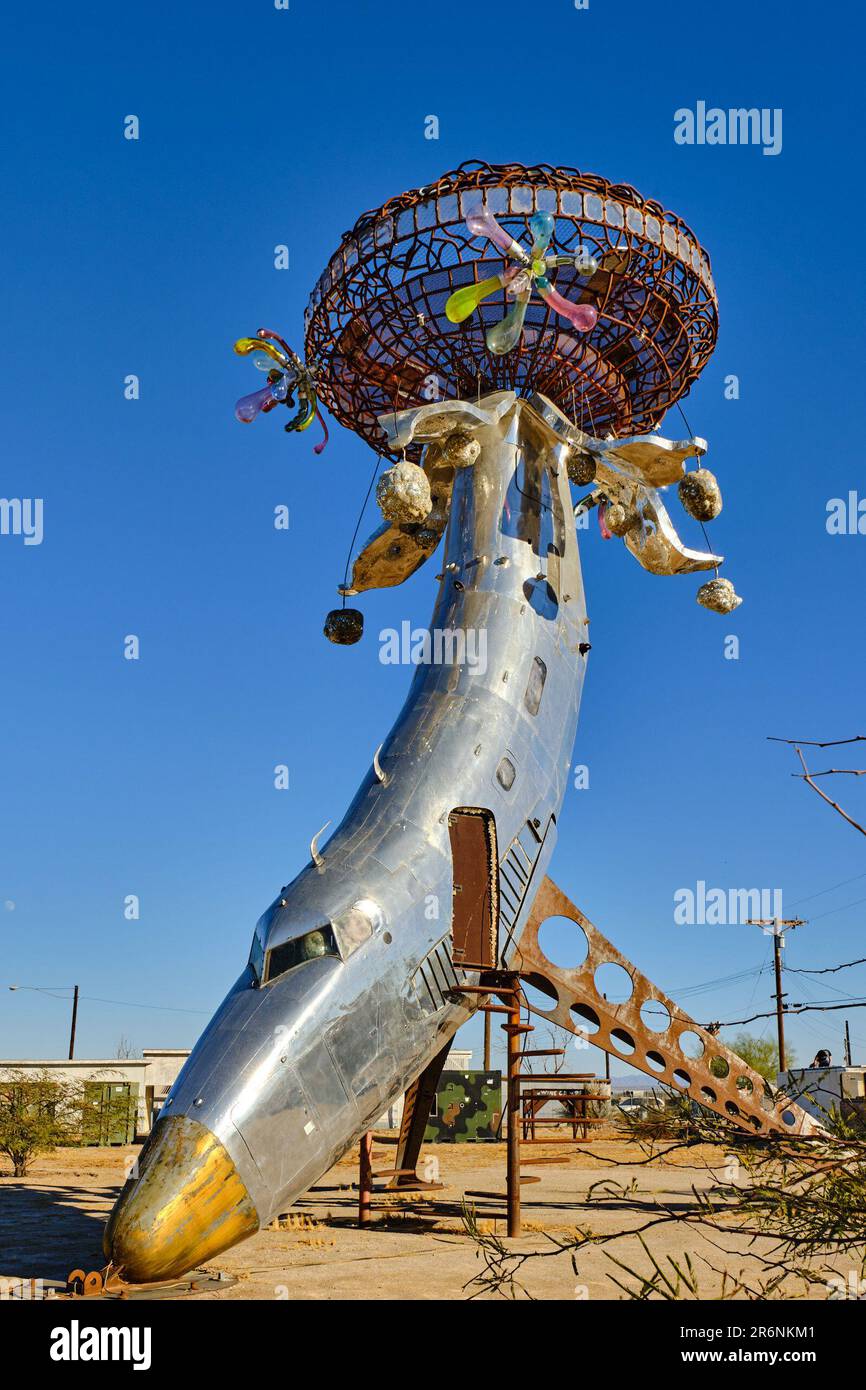 Salton Sea, California, Stati Uniti. 25th Dec, 2020. Lodestar'' di Randy Polumbo, installazione artistica a Bombay Beach presso il mare di Salton. (Credit Image: © Ian L. Sitren/ZUMA Press Wire) SOLO PER USO EDITORIALE! Non per USO commerciale! Foto Stock