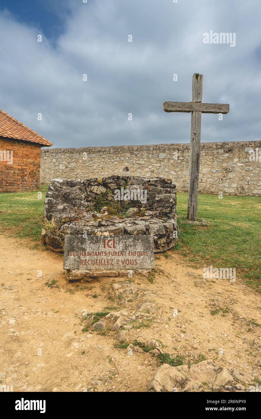 Le vecchie rovine della città Oradour-sur-Glane in Francia. Foto Stock