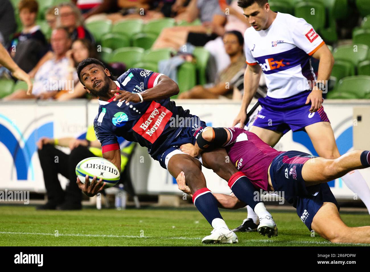 MELBOURNE, AUSTRALIA - 03 APRILE: Frank Lomani dei ribelli di Melbourne durante il round sette Super Rugby AU match tra i ribelli di Melbourne e i Queensland Reds all'AAMI Park il 03 aprile 2021 a Melbourne, Australia. Foto Stock