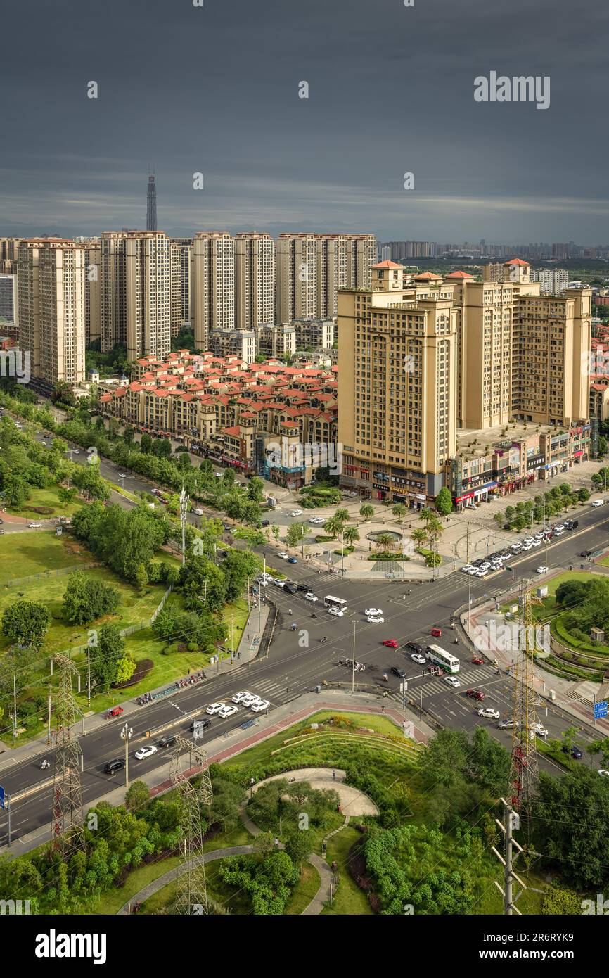 Edifici residenziali urbani soleggiati di Chengdu Foto Stock