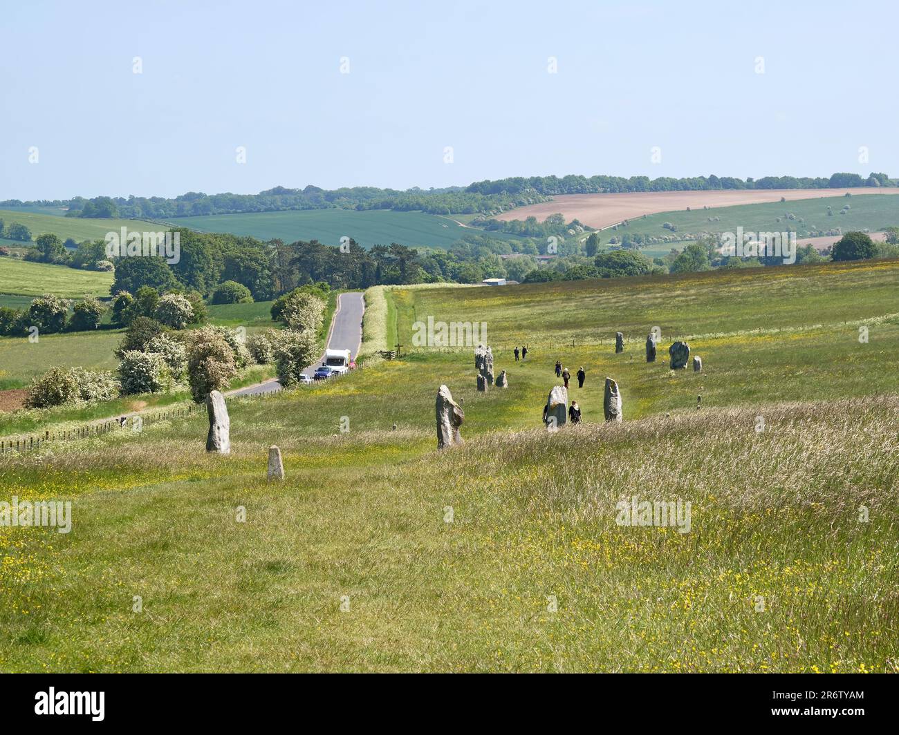 Avebury West Kennet Avenue neolitico henge e cerchi di pietra Wiltshire Foto Stock