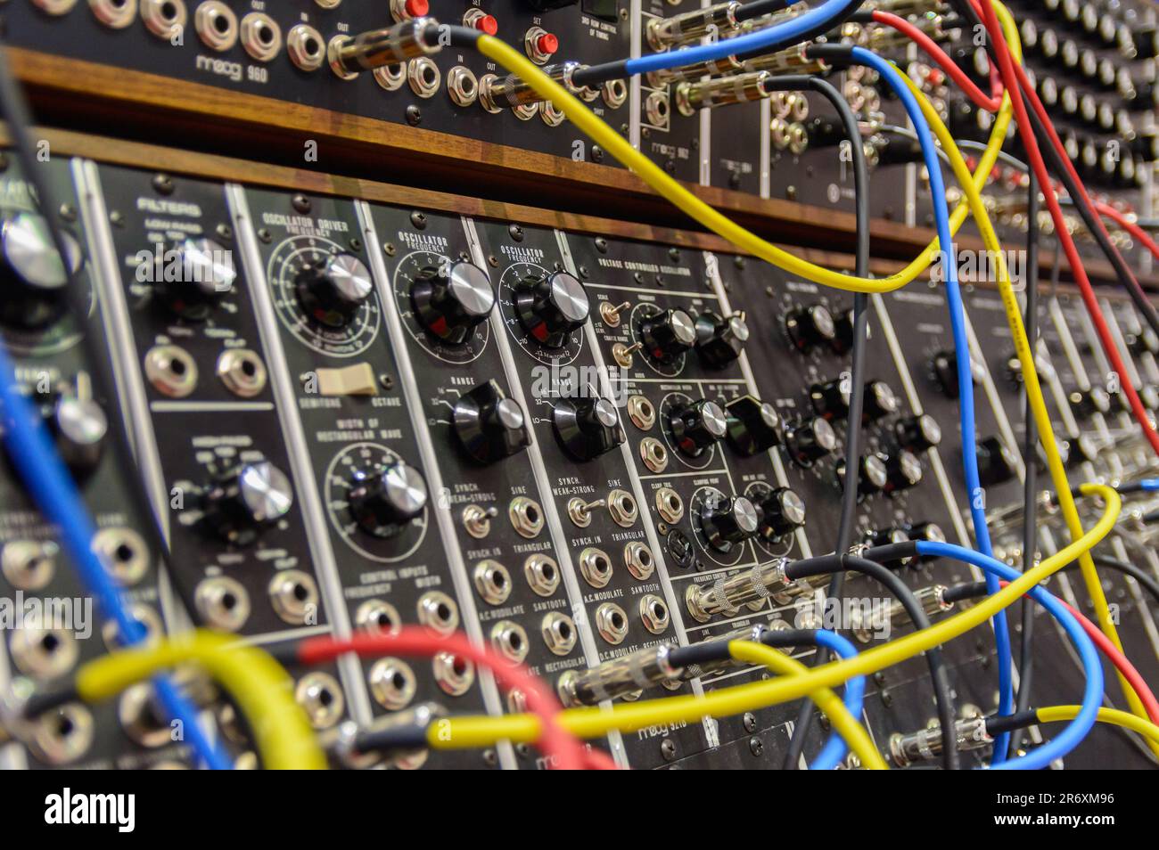 Il Moog System 55, introdotto nel 1973, è stato realizzato per otto anni. Nel 2015 sono state effettuate 55 tiri limitati. Foto Stock