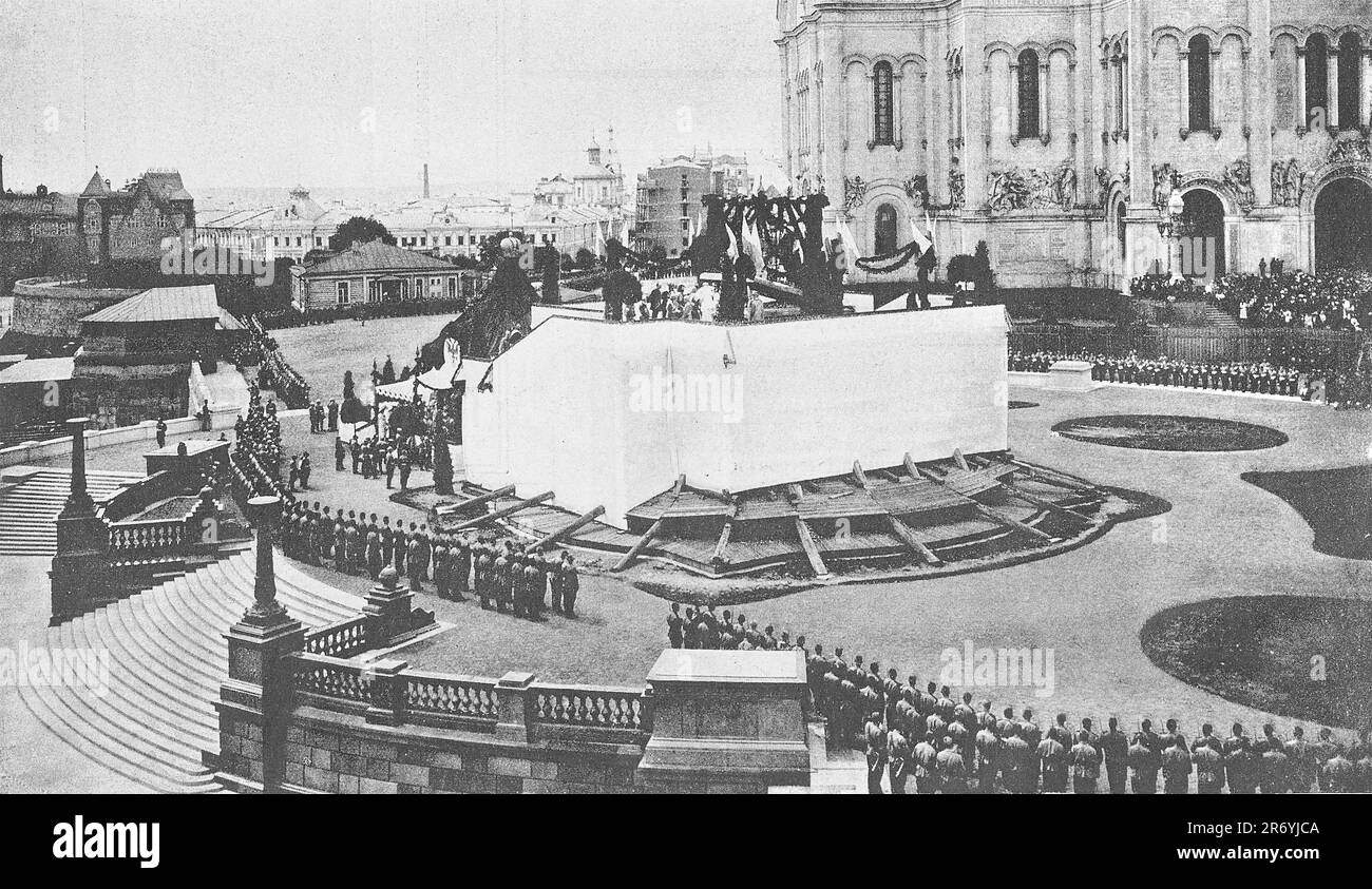 Il momento della posa del monumento all'imperatore russo Alessandro III a Mosca. Foto scattata nel 1911. Foto Stock