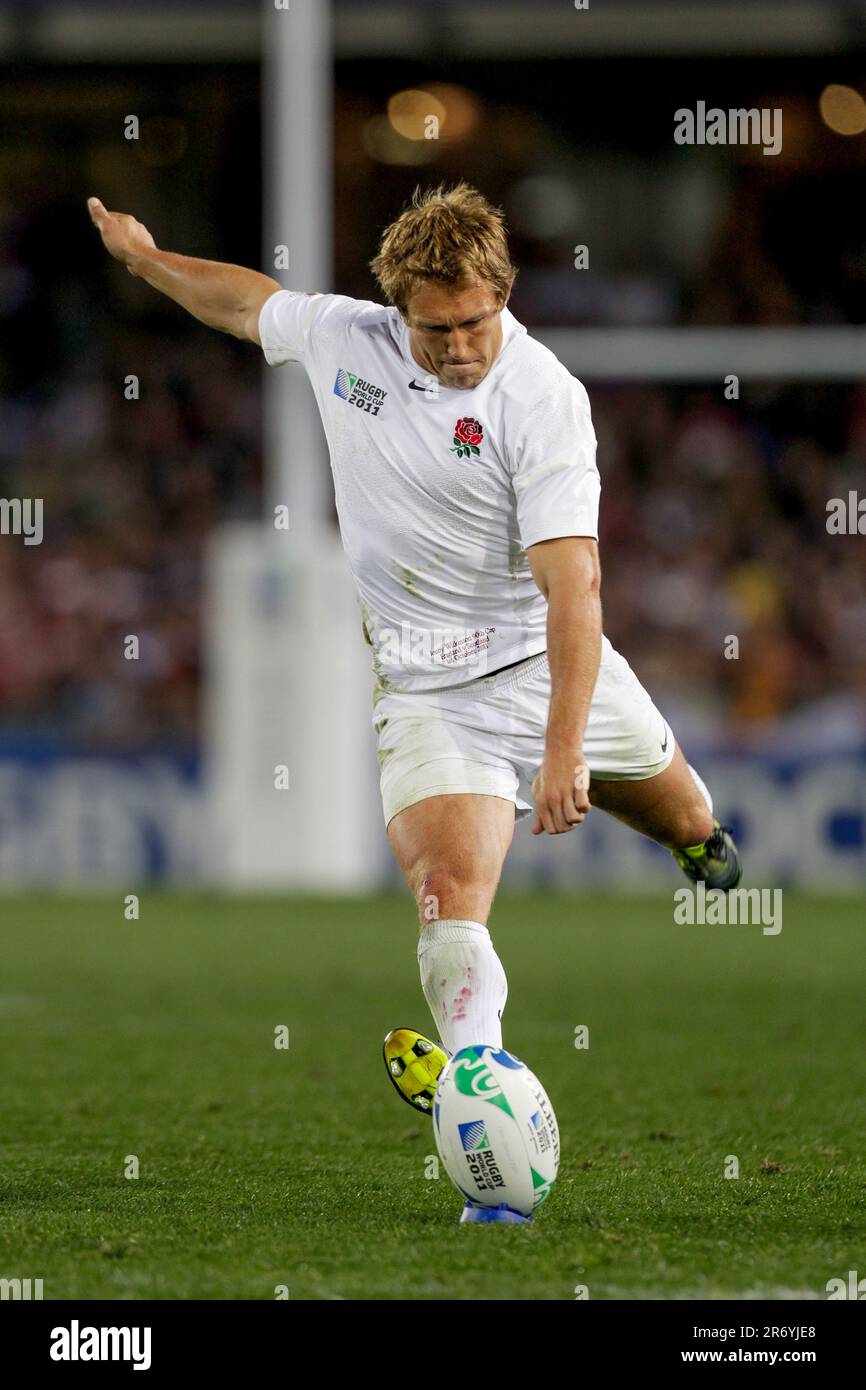 Jonny Wilkinson in Inghilterra ha calci di rigore contro la Scozia durante una partita del Pool B della Coppa del mondo di rugby 2011, Eden Park, Auckland, Nuova Zelanda, sabato, Ottobre 01, 2011. Foto Stock
