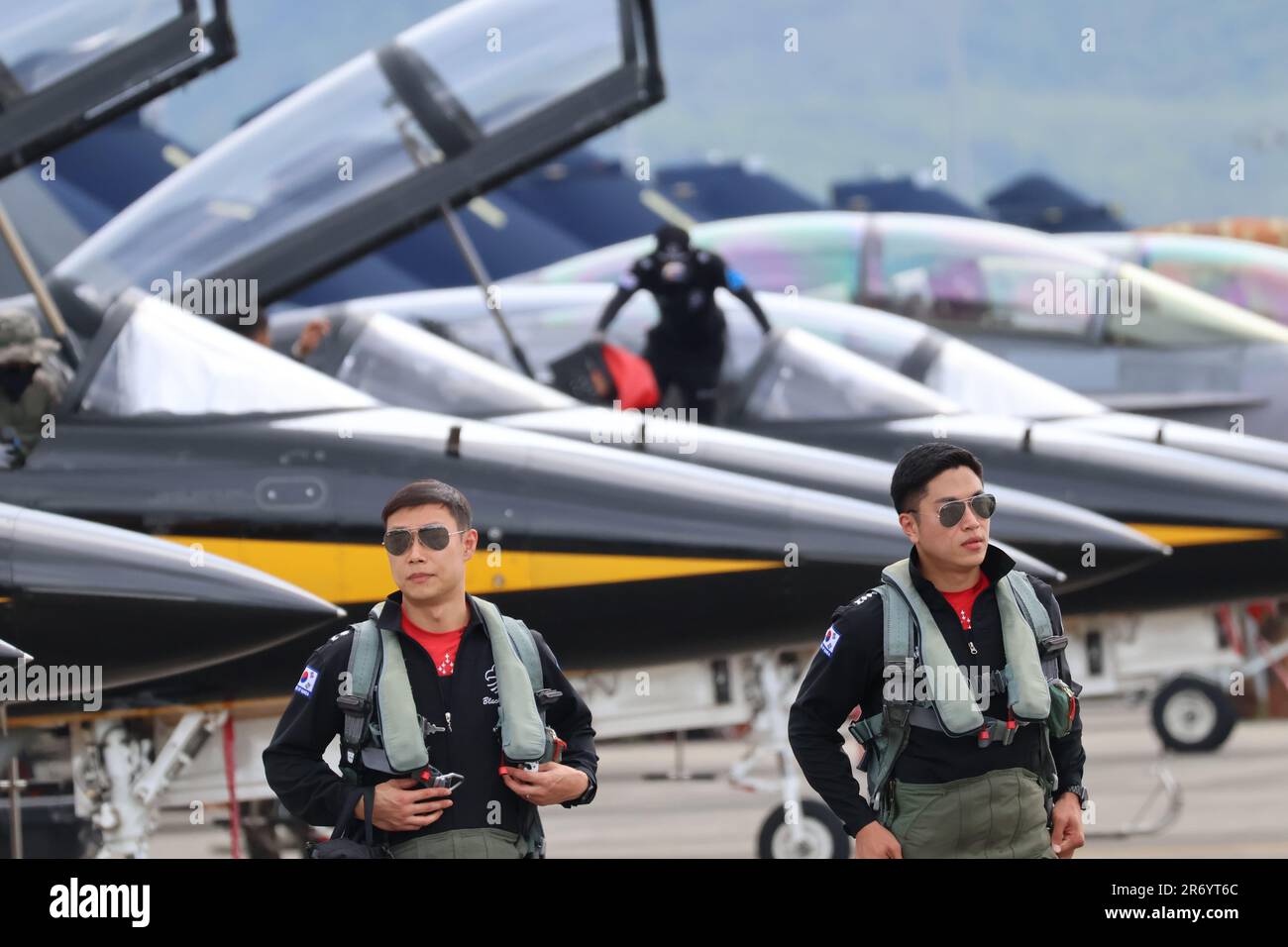 Langkawi International Maritime and Aerospace Exhibition 2023 (LIMA23) X The 53rd Air Demonstration Group "Black Eagle" (블랙이글스) Foto Stock