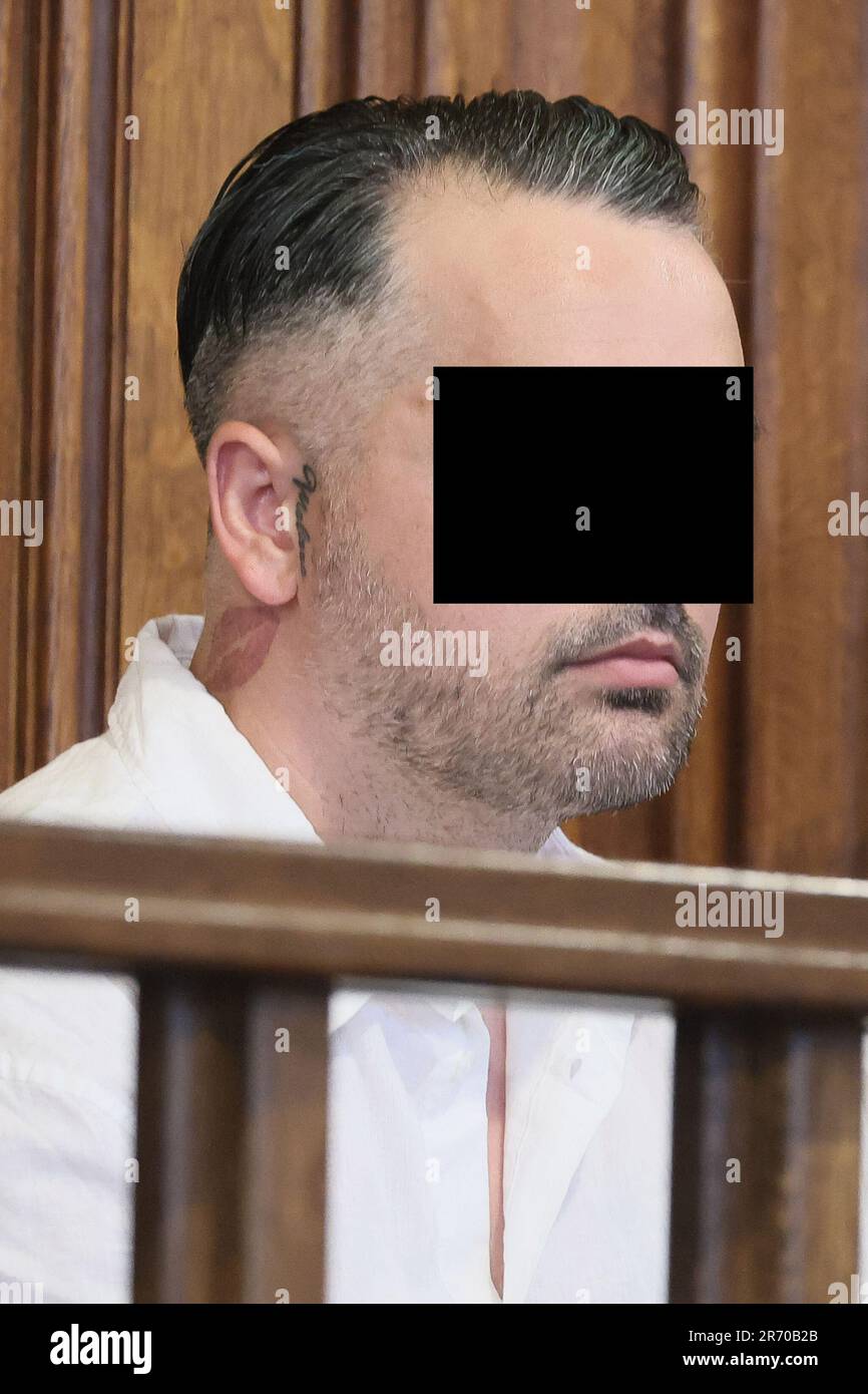 Liegi, Belgio. 12th giugno, 2023. L'accusato Shqiprim Avdyli ha ritratto il primo giorno del processo di Shqiprim Avdyli, presso la Corte delle Assizioni di Liegi, lunedì 12 giugno 2023. Avdyli, di 33 anni, è accusato dell'assassinio di sua moglie Fatlinda Bungu (32) il 10 gennaio 2019 ad Herstal. FOTO DI BELGA BRUNO FAHY Credit: Agenzia Notizie di Belga/Alamy Live News Foto Stock
