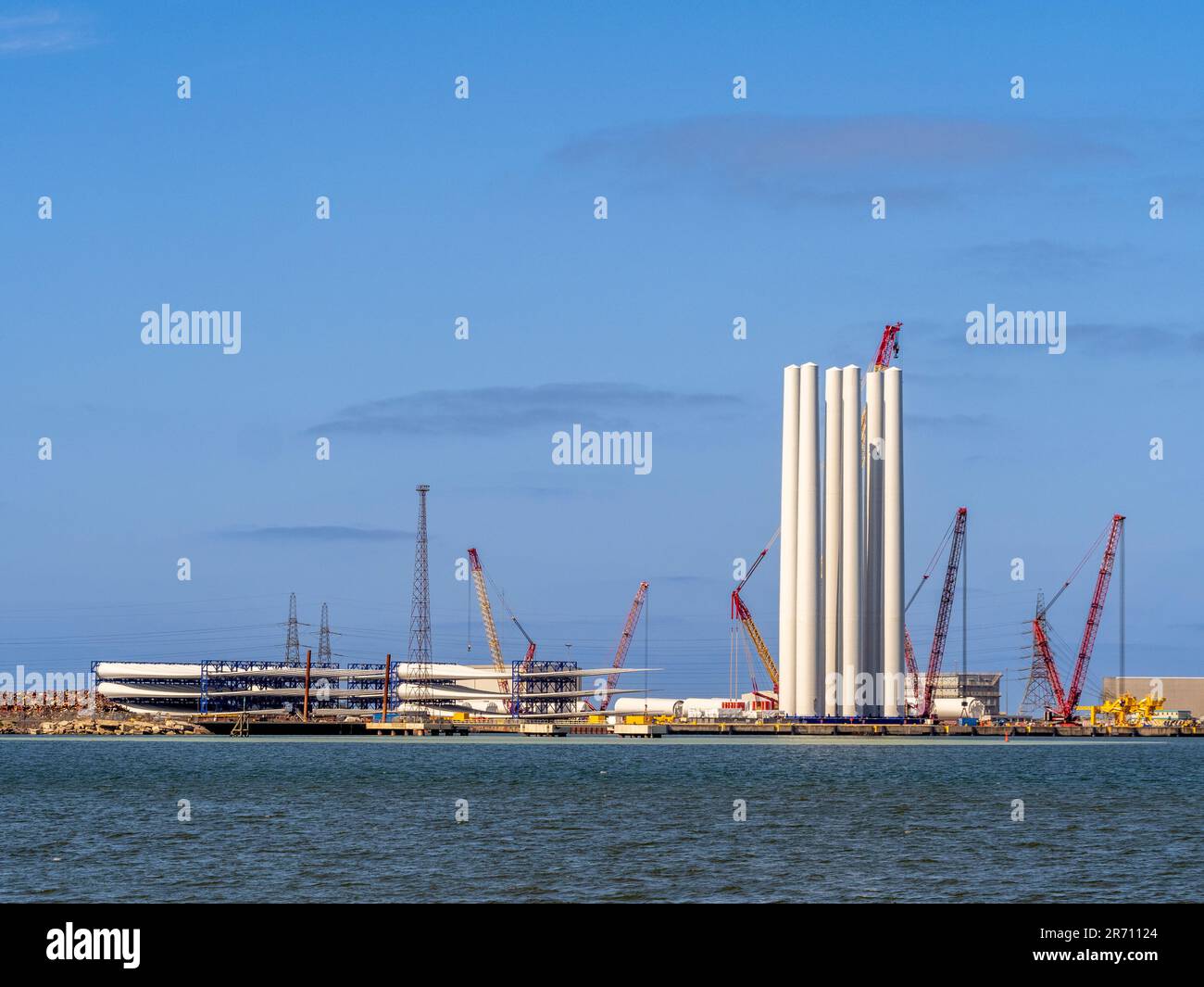 Nuova fabbrica di turbine eoliche sul sito della vecchia acciaieria Teesside. Hartlepool. REGNO UNITO Foto Stock