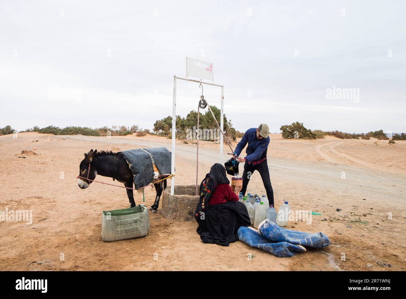 Marocco. Taouz. acqua bene Foto Stock