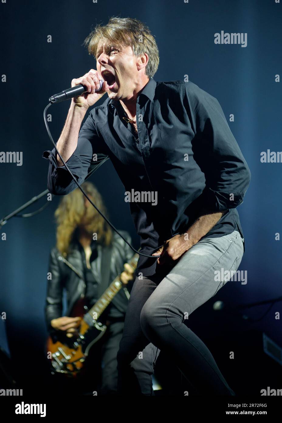 Oxford, Regno Unito. 11th giugno, 2023. Suede - Brett Anderson - Kite Festival Oxfordshire - 11 Giugno 2023 Credit: Graham Tarrant/Alamy Live News Foto Stock