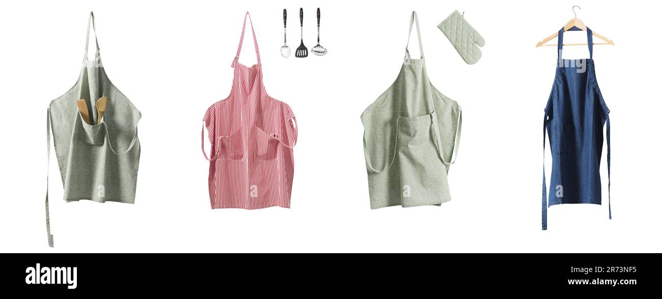 Collage con diversi grembiuli e utensili da cucina su sfondo bianco Foto Stock