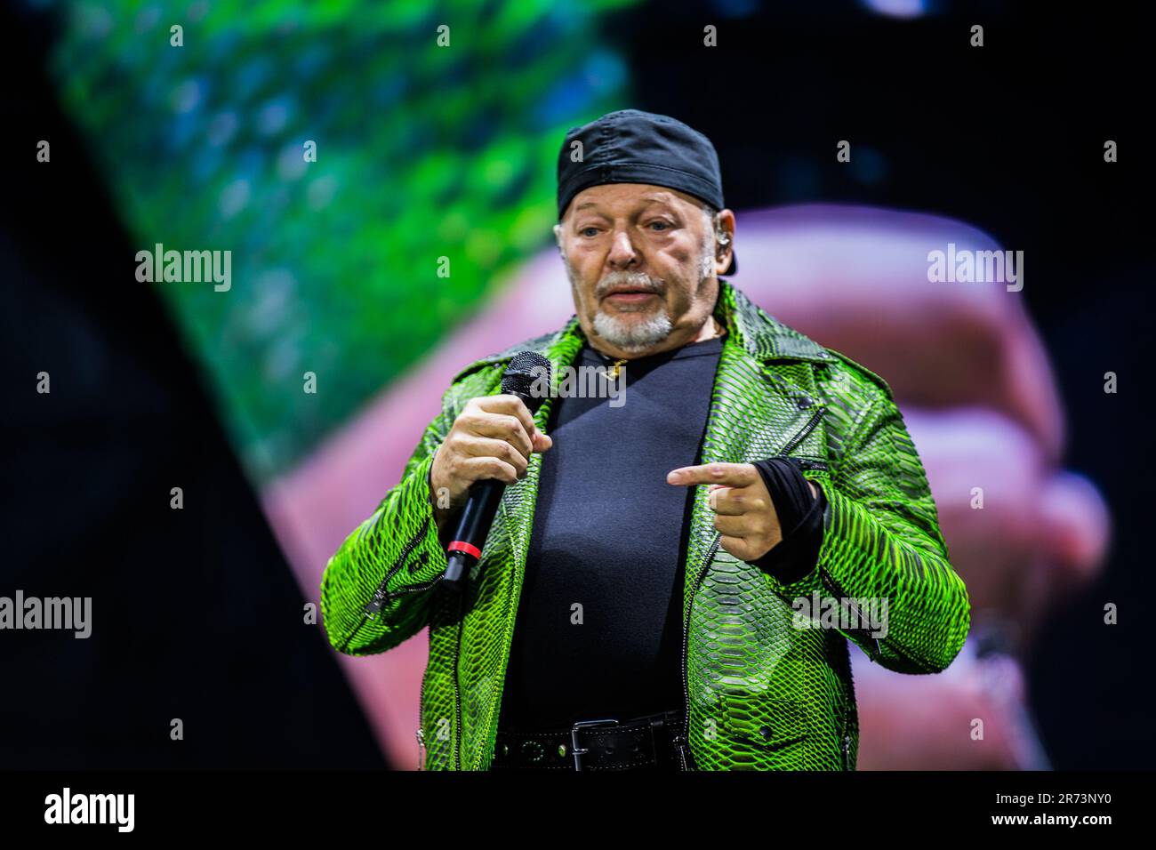 12 giugno 2023, Bologna, Emilia Romagna, Italia: Vasco Rossi vive a Bologna. (Credit Image: © Carlo Vergani/Pacific Press via ZUMA Press Wire) SOLO PER USO EDITORIALE! Non per USO commerciale! Foto Stock