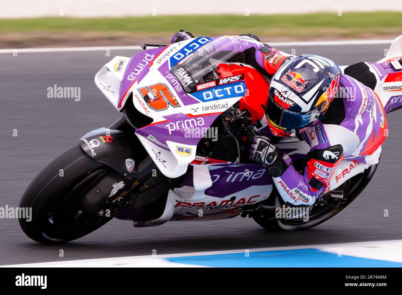 PHILLIP ISLAND, AUSTRALIA - 15 OTTOBRE: Johann Zarco di Francia sulla Pramac Racing Ducati durante le qualifiche MotoGP alla 2022 Australian MotoGP al Phillip Island Circuit il 15 ottobre 2022 a Phillip Island, Australia. Foto Stock