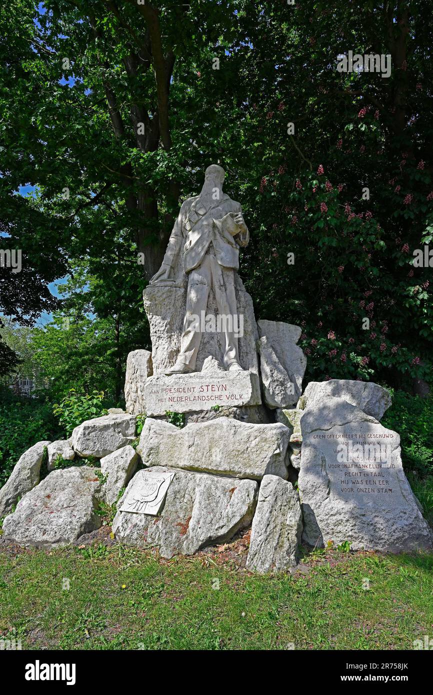 deventer, paesi bassi - 2023-05-26: monumento di martinus theunis steyn (1857-1916) ultimo presidente dello stato libero arancione (1896-1902) -- [credit: j Foto Stock