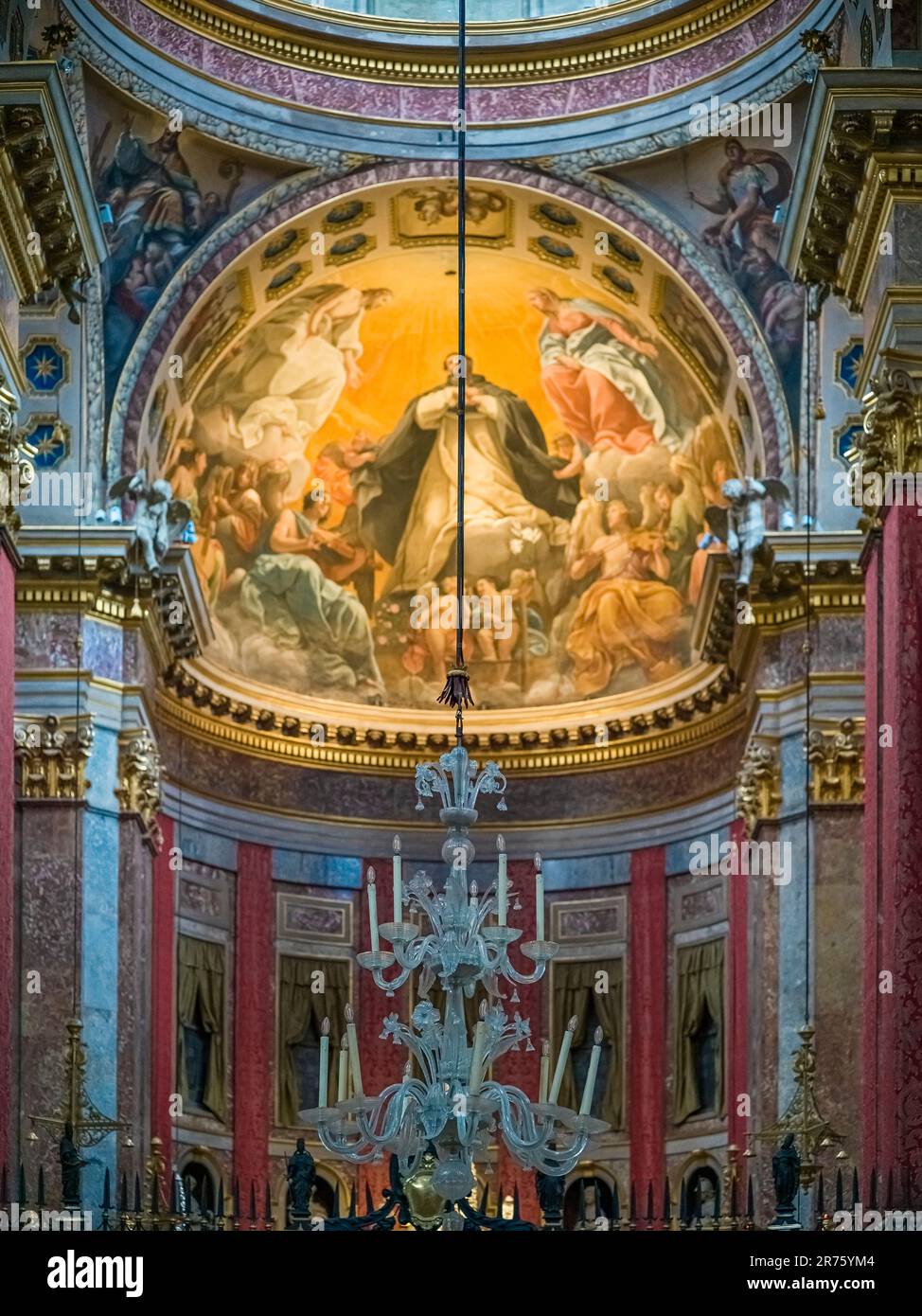Italia, Bologna, Basilica Patriarcale di San Domenico, interno, altare laterale Foto Stock