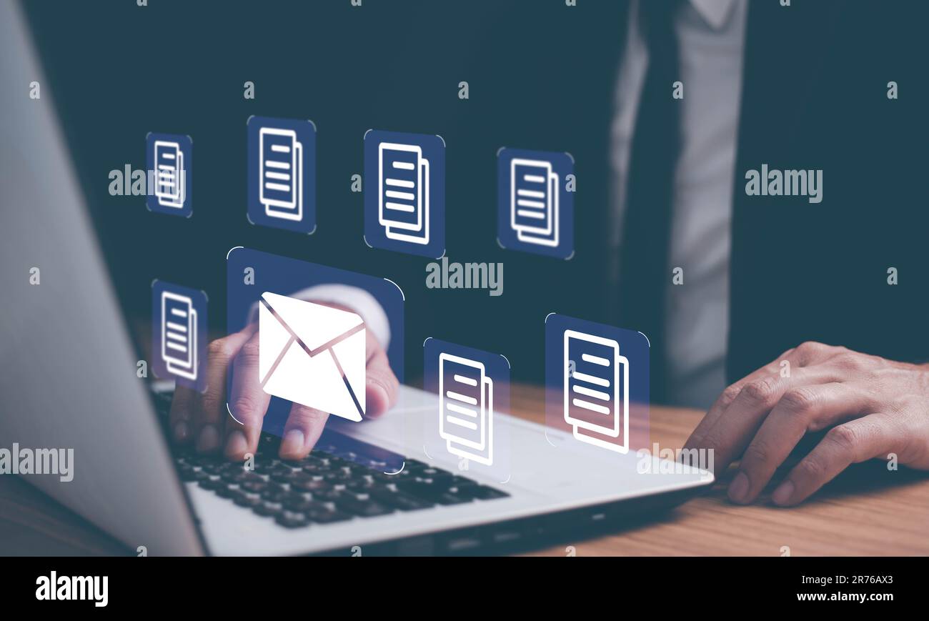 E-mail marketing, data center e pubblicità su Internet. Invio digitale di documenti tramite e-mail. Foto Stock