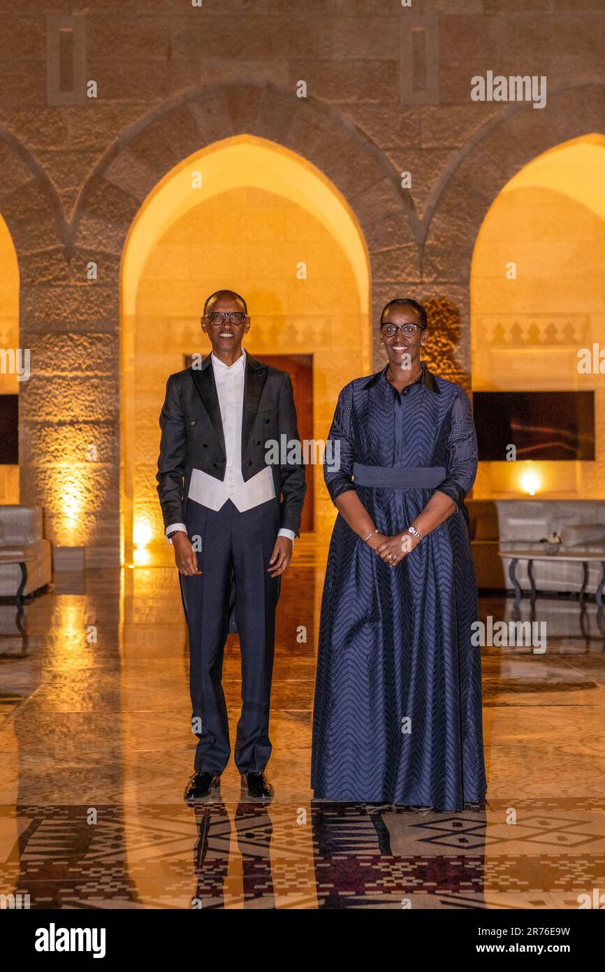 Amman, Giordania. 01st giugno, 2023. Paolo e Jeannette Kagame, Presidente e prima Signora del Ruanda, si posano mentre frequentano il banchetto di matrimonio reale del principe ereditario al Hussein bin Abdullah II al Palazzo al Husseinieh di Amman, in Giordania, il 1st giugno 2023. Foto di Balkis Press/ABACAPRESS.COM Credit: Abaca Press/Alamy Live News Foto Stock